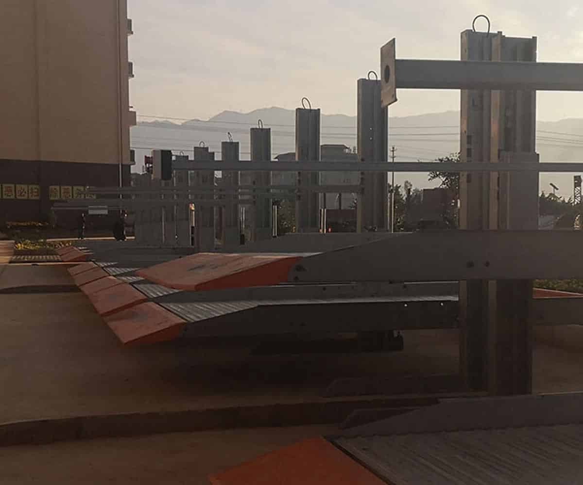 靖遠(yuǎn)四柱升降式停車立體車庫回購