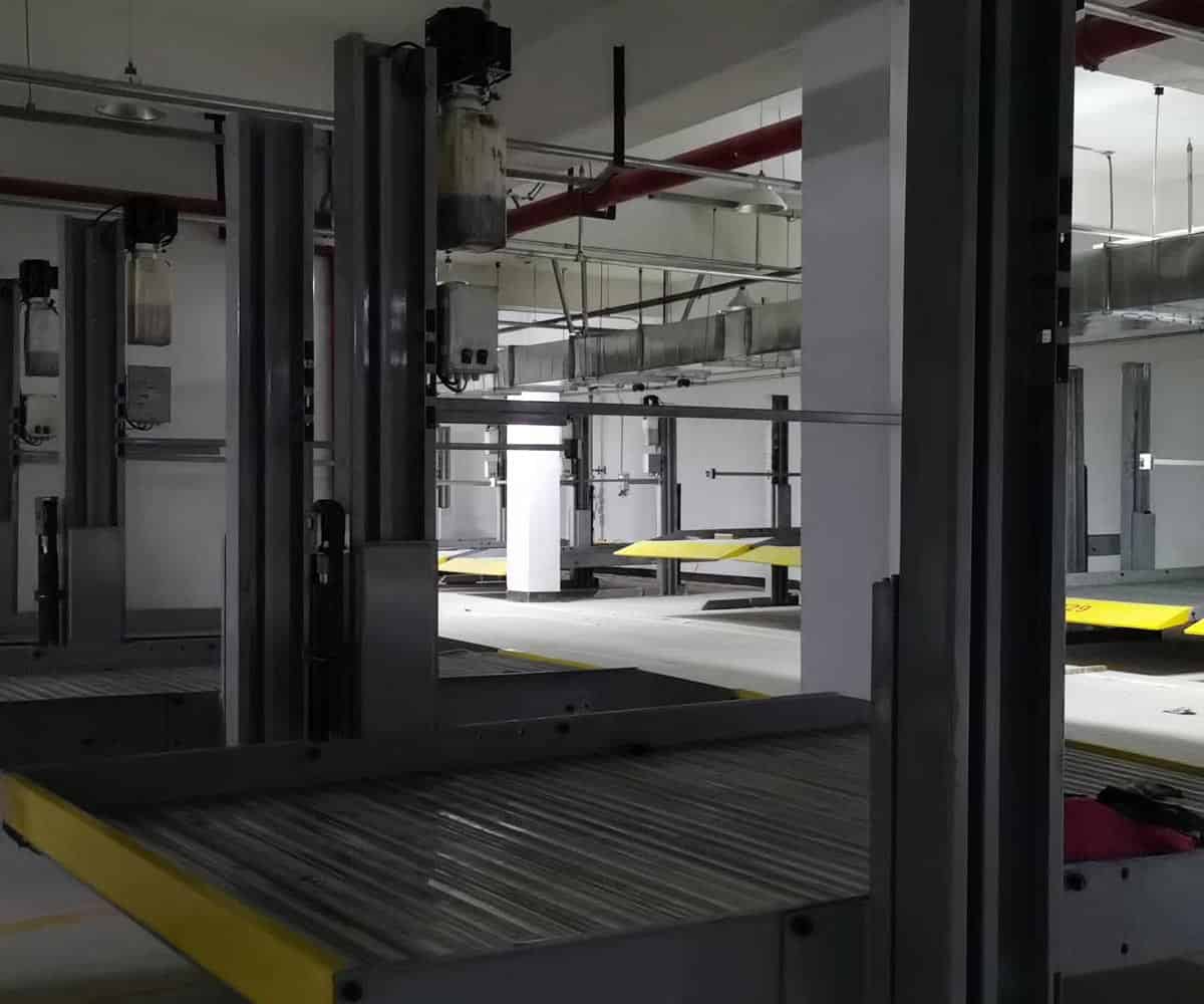 白銀雙層升降式停車設(shè)備改造