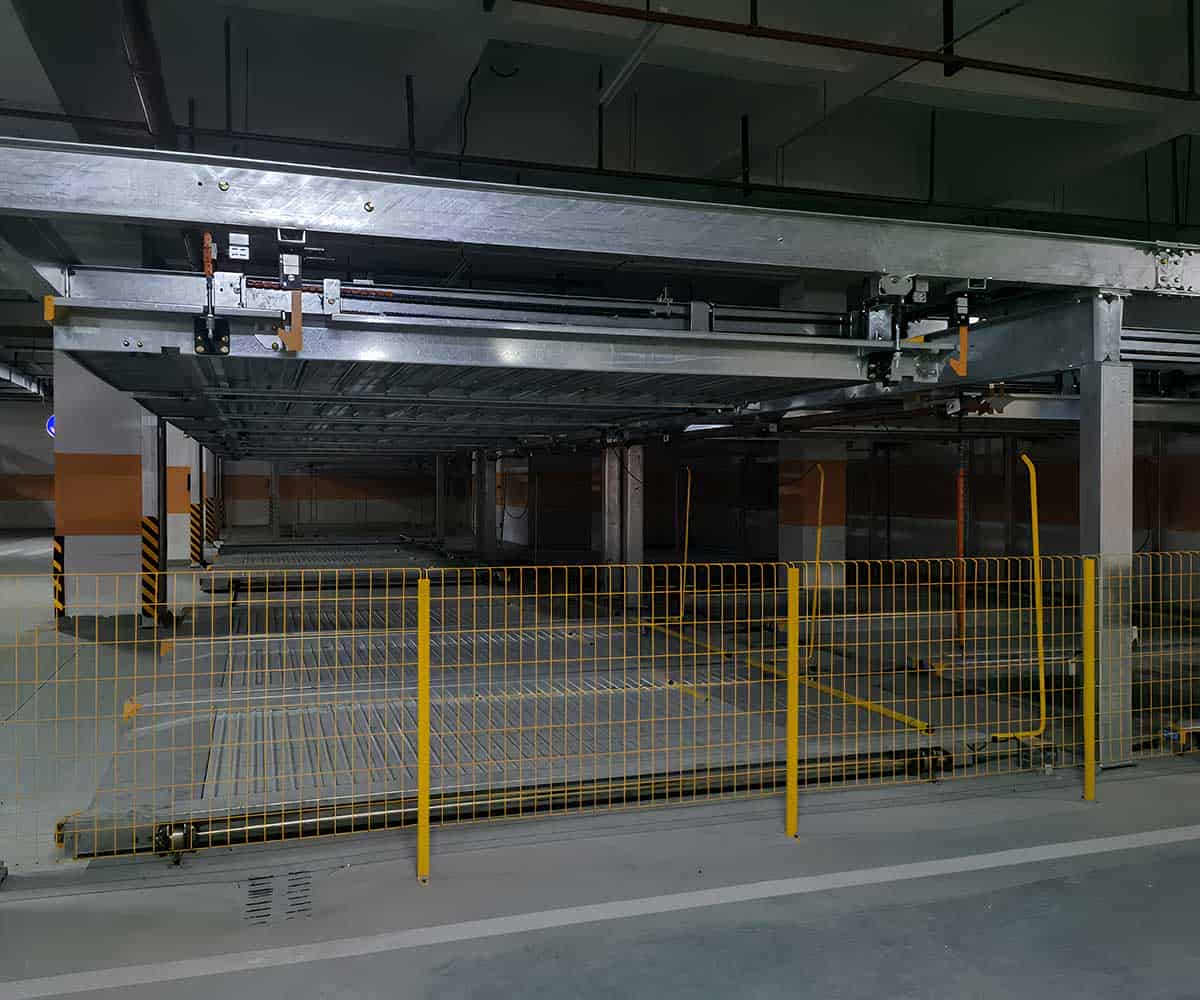 簡易立體停車庫讓每寸空間都得到充分利用