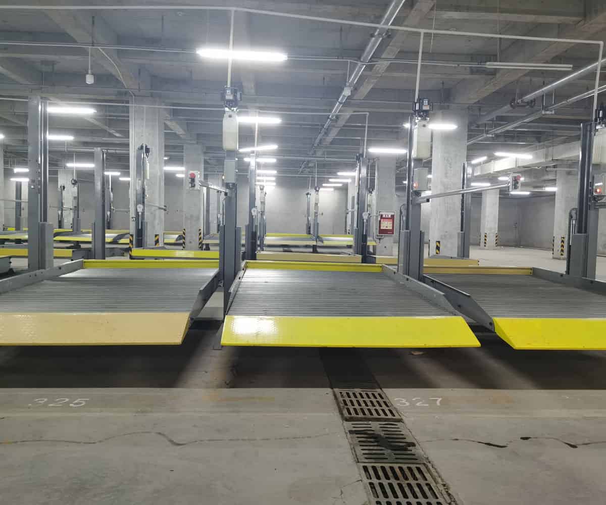 沐川小區(qū)兩柱升降式機(jī)械停車設(shè)備