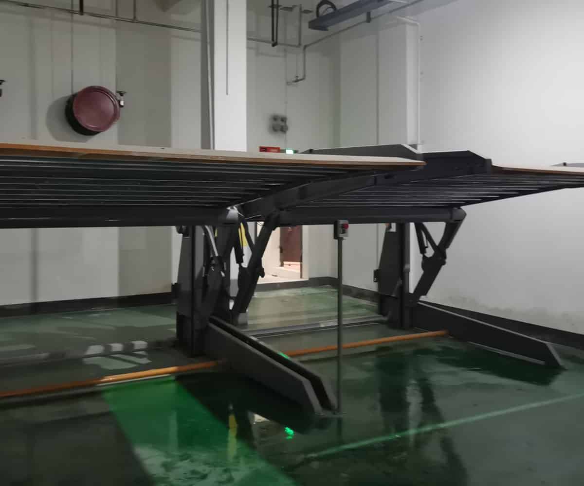 阿克塞雙柱簡易類機(jī)械停車場