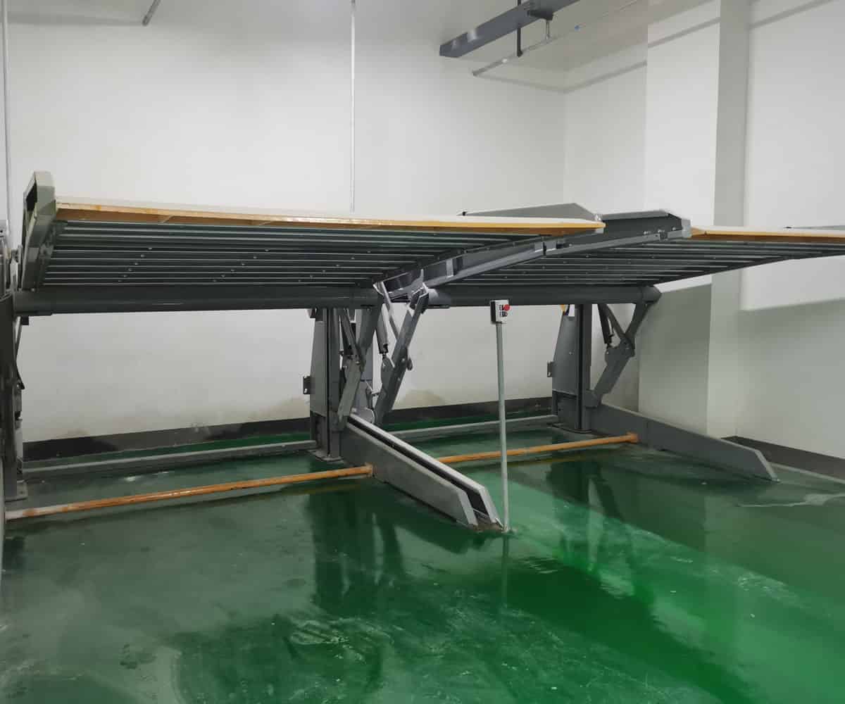 小區(qū)上下機(jī)械停車(chē)